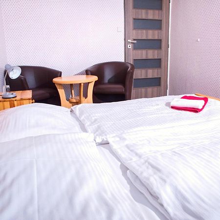 Hotel Zimni Stadion Nachod Ngoại thất bức ảnh