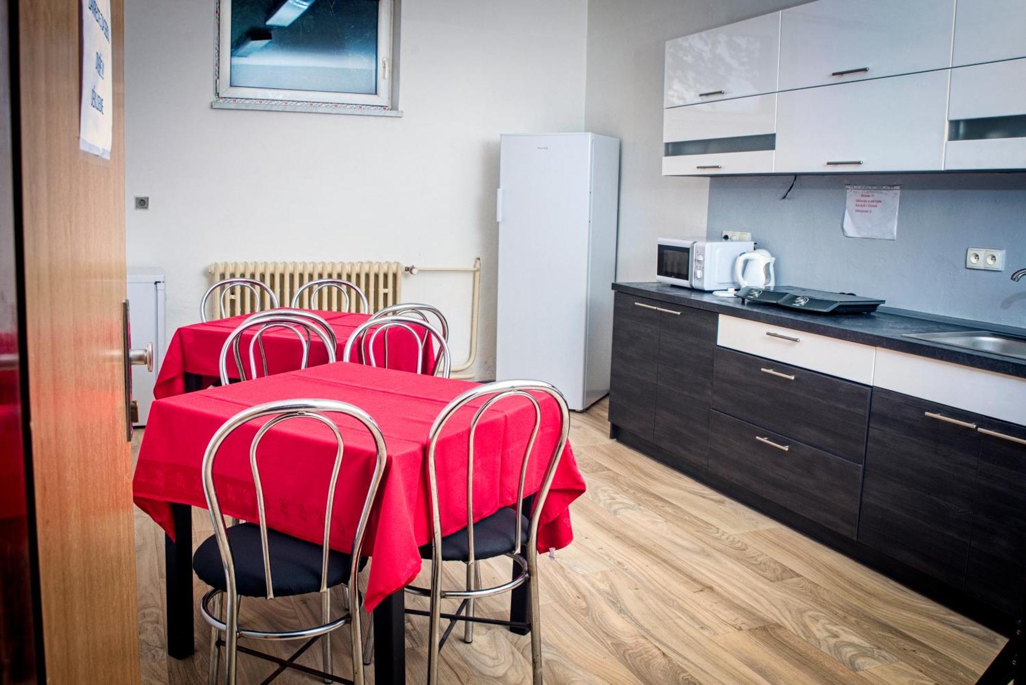 Hotel Zimni Stadion Nachod Ngoại thất bức ảnh