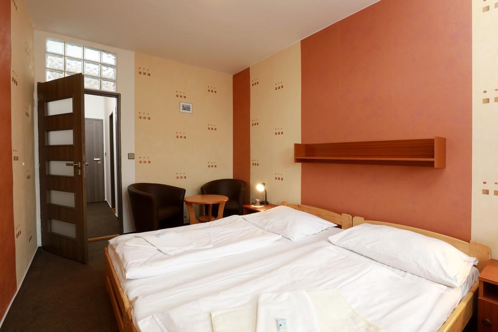 Hotel Zimni Stadion Nachod Ngoại thất bức ảnh